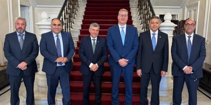وزير البترول يبحث مع نظيره القبرصي تنمية حقول الغاز - هرم مصر