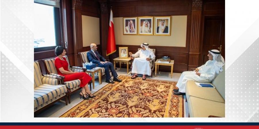 وزير الخارجية يستقبل الأمين العام للمحكمة الدائمة للتحكيم - هرم مصر
