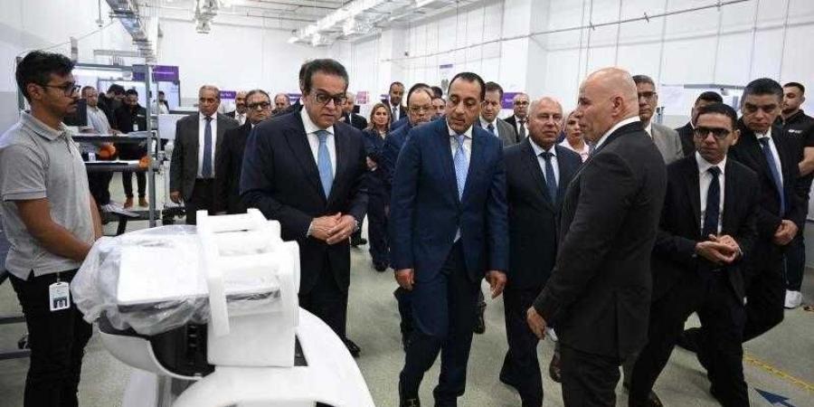 رئيس الوزراء يتفقد مشروع إنشاء أول مصنع في مصر والشرق الأوسط لإنتاج أجهزة السونار والرنين المغناطيسي - هرم مصر