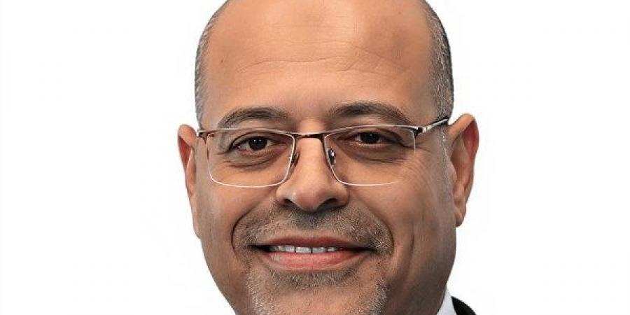 وزير العمل: فتح باب التقديم على 600 منحة مجانية للتدريب في مجالات الخدمات البترولية - هرم مصر