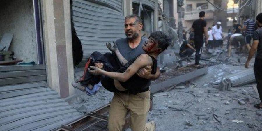 استشهاد 18 فسلطينيا في مخيم «الشاطئ» بغزة ومنتظري المساعدات في خان يونس - هرم مصر