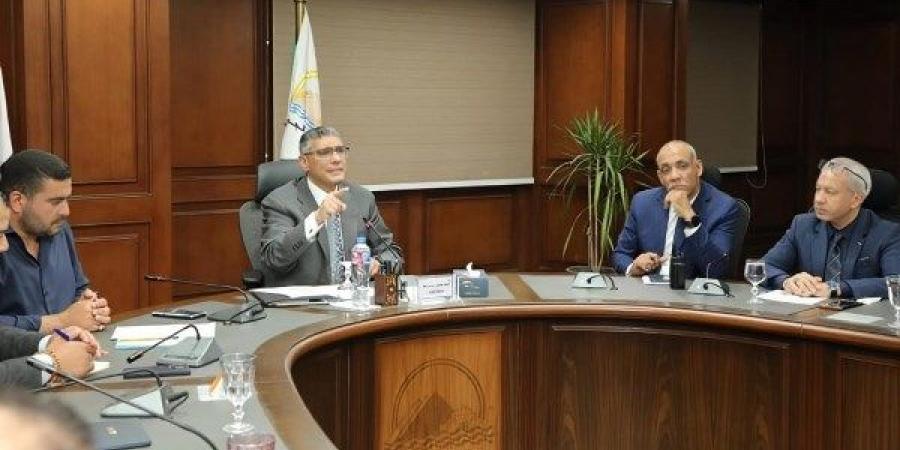 محافظ الجيزة: مكتب فني لدعم تنفيذ المشروعات وتحسين جودة الخدمات - هرم مصر