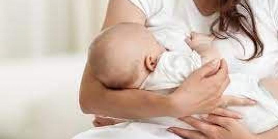النمو المثالي للمولود .. كل ما تحتاج معرفته عن الوزن والرضعات اليومية - هرم مصر