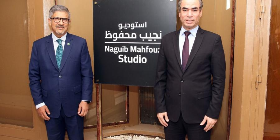 المسلماني يبحث مع سفير باكستان ترجمة مسلسلات مصرية للغة الأردية  - هرم مصر