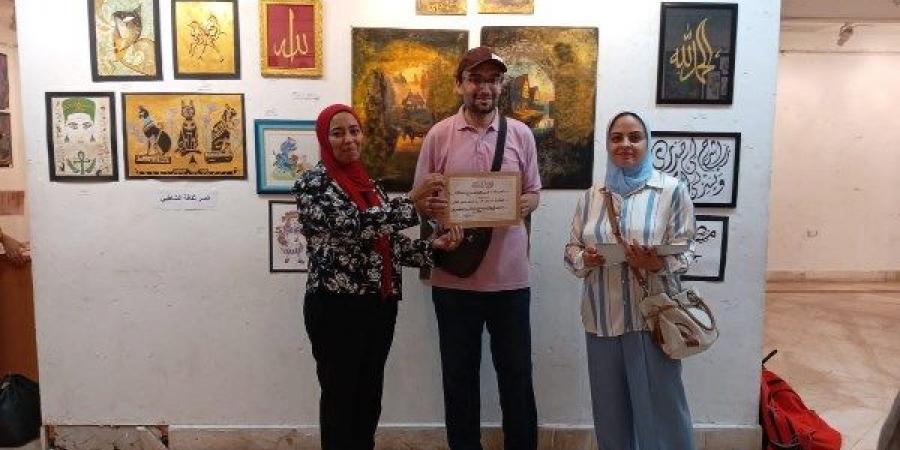 120 عملا فنيا بتقنيات متعددة في معرض لقصور الثقافة بالإسكندرية - هرم مصر