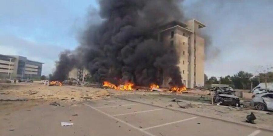 بئر سبع في مرمى النيران الإيرانية و3 صواريخ تستهدف مفاعل ديمونة (فيديو) - هرم مصر
