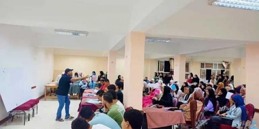 بحضور أكثر من 100 طالب وطالبة مراجعة مادة اللغة العربية للثانوية العامة بطور سيناء - هرم مصر