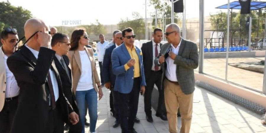 وزير الشباب يتفقد الأعمال الإنشائية بنادي الهرم الرياضي - هرم مصر