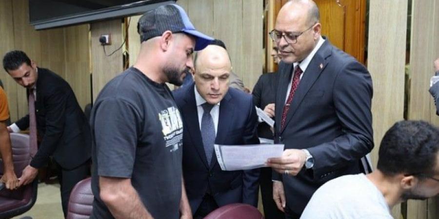 وزير العمل ومحافظ كفرالشيخ يسلّمان عقود عمل لذوي الهمم وشهادات تدريب لأوائل الخريجين - هرم مصر