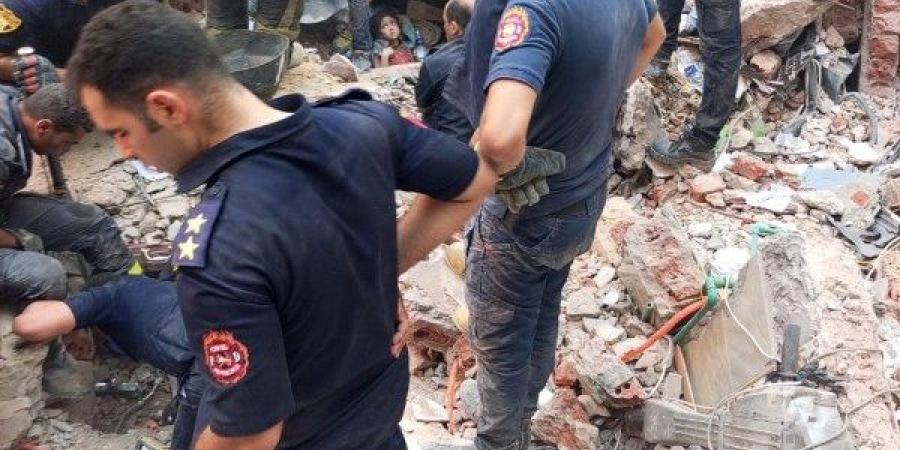 تشكيل لجنة هندسية لمعاينة المنازل المحيطة بالعقارين المنهارين بحدائق القبة - هرم مصر