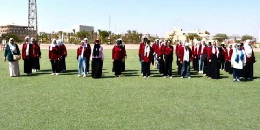 600 تيشيرت من إنتاج طالبات «اقتصاد منزلي» لبرنامج التربية الوطنية بجامعة حلوان - هرم مصر