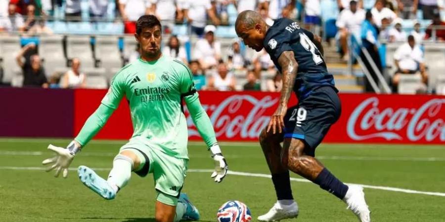 ريال مدريد بـ 10 لاعبين يهزم باتشوكا ويطيح به من المونديال - هرم مصر