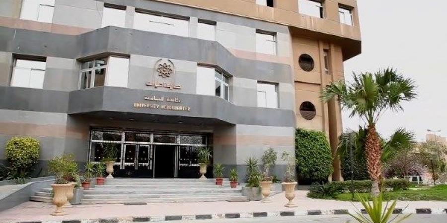 600 تيشيرت من إنتاج طالبات اقتصاد منزلي لبرنامج التربية الوطنية بجامعة حلوان - هرم مصر