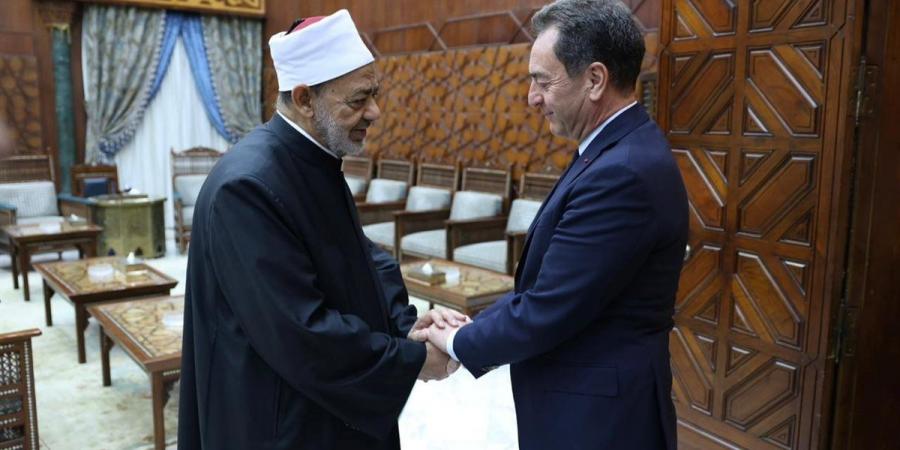 شيخ الأزهر يستقبل السفير الفرنسي بالقاهرة بمقر المشيخة - هرم مصر