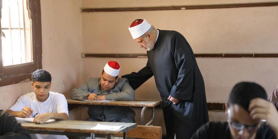 طلاب الثانوية الأزهرية يؤدون اليوم امتحان مادة التوحيد - هرم مصر