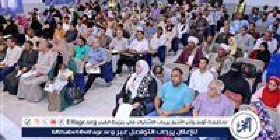 محافظ سوهاج يعقد اللقاء الجماهيري الأسبوعي للاستماع إلى شكاوى وطلبات المواطنين - هرم مصر