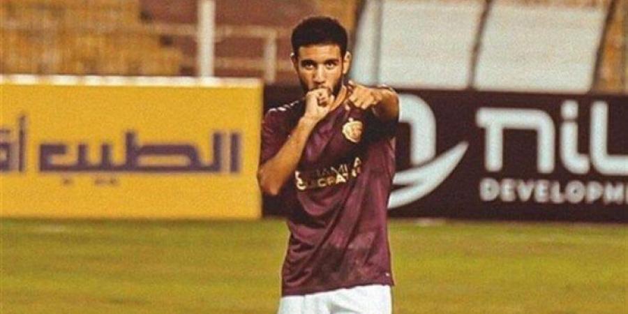 «الفراق يوجع».. أحمد قندوسي يعلن الرحيل عن سيراميكا كليوباترا - هرم مصر