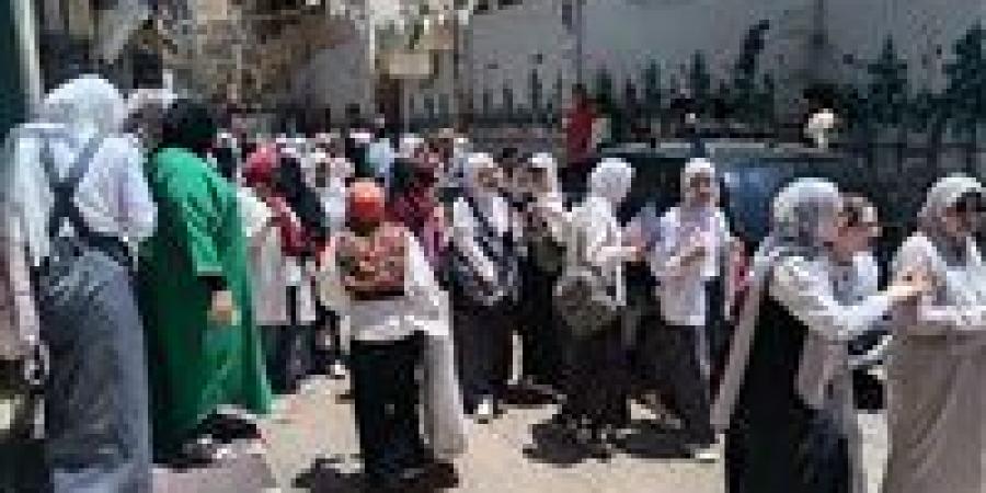 خبير تربوي يقدم روشتة النجاح في الفيزياء والتاريخ قبل امتحان الغد لطلاب الثانوية العامة - هرم مصر