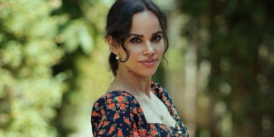 نور عمرو دياب تدعم والدها قبل طرح ألبوم «ابتدينا» وترد على توتر العلاقة بينهما - هرم مصر
