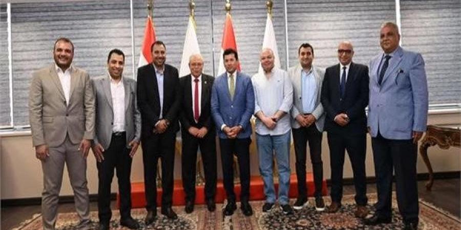 فحوصات طبية للاعبي الأندية ضمن خطة وزارة الشباب لرعاية الرياضيين - هرم مصر