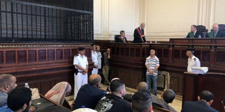 عاجل .. محكمة جنايات الإسكندرية تحيل أوراق سفاح المعمورة إلى المفتى - هرم مصر