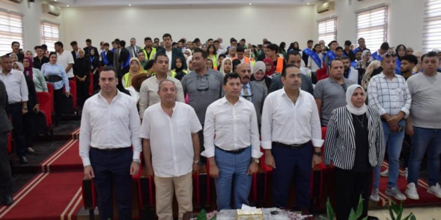 وزير الشباب والرياضة ومحافظ بورسعيد يشهدان مؤتمرًا للقوى الشبابية - هرم مصر