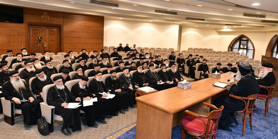 البابا تواضروس يلتقى وكلاء المطرانيات وأعضاء المجالس الإكليريكية الفرعية - هرم مصر