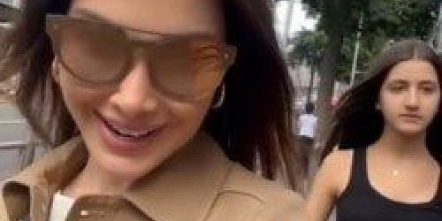 نانسي عجرم في شوارع لندن قبل ساعات من حفلها - هرم مصر