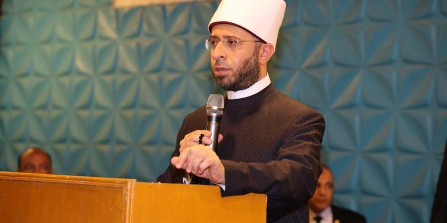 وزيرا العمل والأوقاف يفتتحان ملتقى توظيف في "رأس غارب" بمشاركة 50 منشأة - هرم مصر
