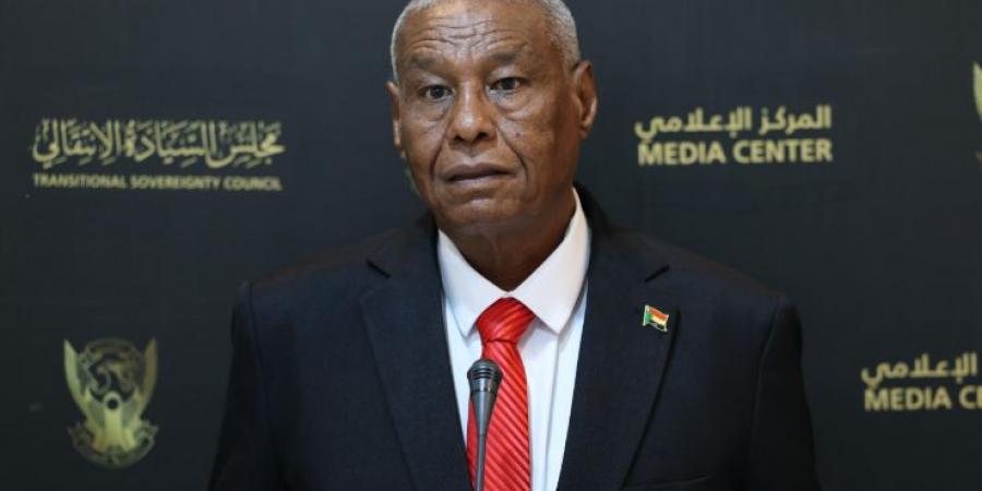 وزيرا الدفاع والداخلية بالسودان يؤديان القسم أمام عبد الفتاح البرهان - هرم مصر