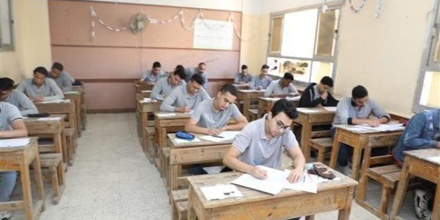 بالاسم ورقم الجلوس.. رابط وخطوات الاستعلام عن نتيجة الدبلومات الفنية 2025 - هرم مصر