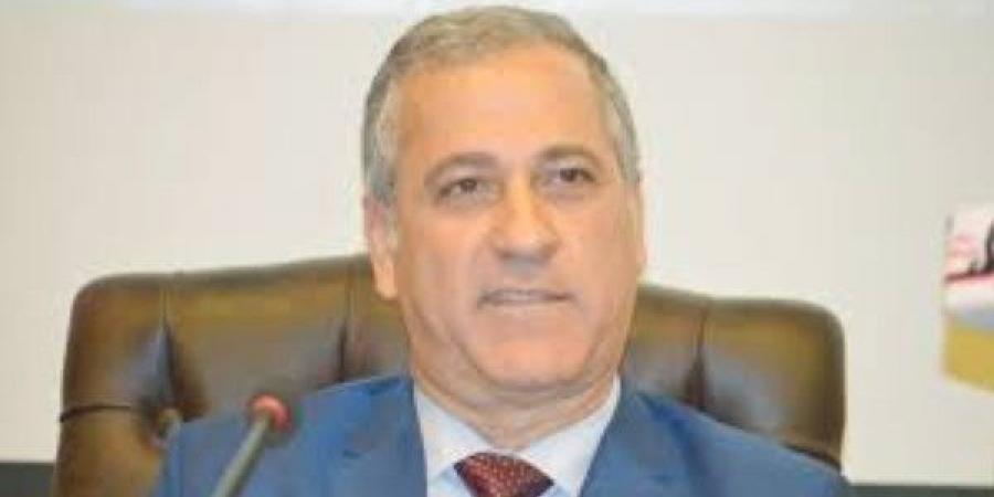 سيكون هناك 1000 جنيه حزمة للعاملين بالصحف القومية.. رئيس الهيئة الوطنية للصحافة يوضح - هرم مصر