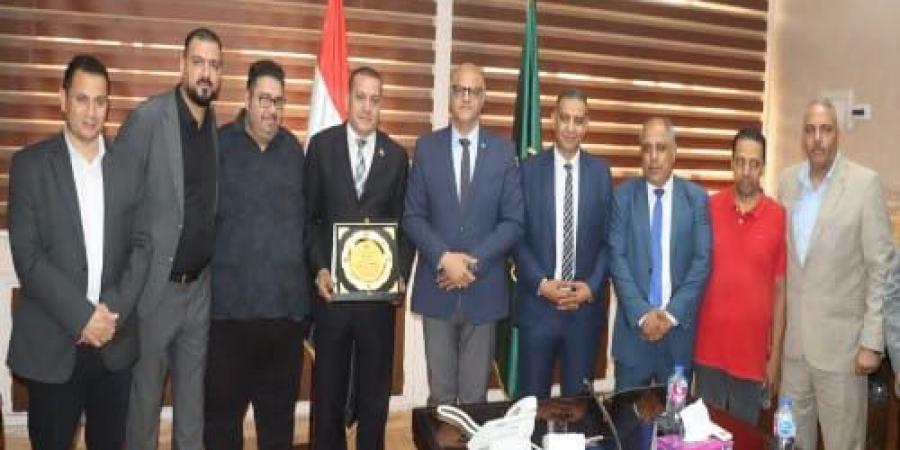 محافظ القليوبية يكرم الأندية والرموز الرياضية تقديراً لإنجازاتهم في موسم 2024-2025 - هرم مصر