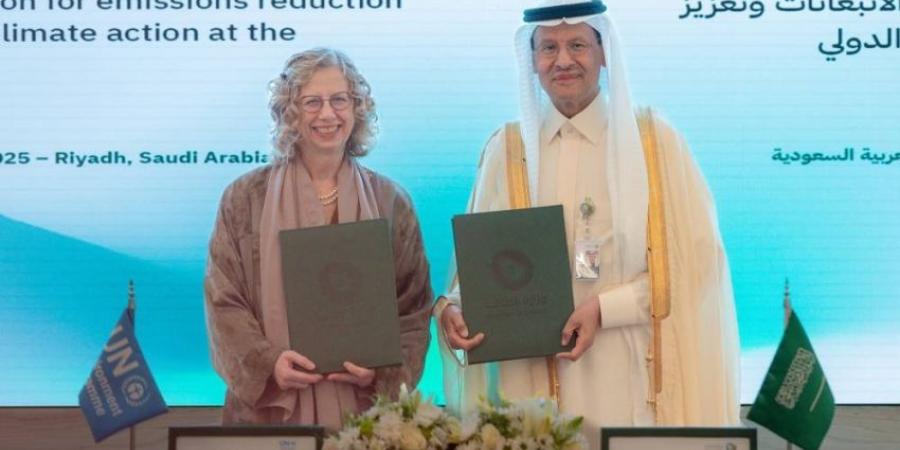 وزير الطاقة ومدير اليونيب يتفقان لخفض الانبعاثات وتعزيزالجهود المناخية على المستوى الدولي  - هرم مصر
