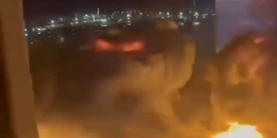 اندلاع حريق على متن قارب سياحي صغير قرب سواحل فلاديفوستوك - هرم مصر