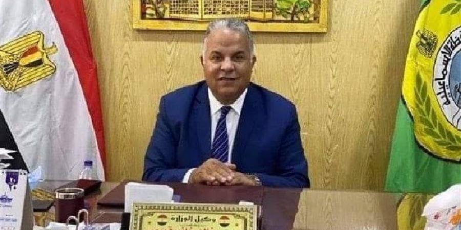 طالبة تتحدى الإعياء وتستكمل امتحان اللغة الإنجليزية بلجنة ثانوية في الفيوم - هرم مصر