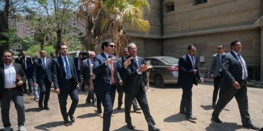 وزيرا الثقافة والاتصالات يتفقدان متحف الأمير وحيد سليم لبحث الشراكة في مشروع تطوير ورفع كفاءة المتحف - هرم مصر