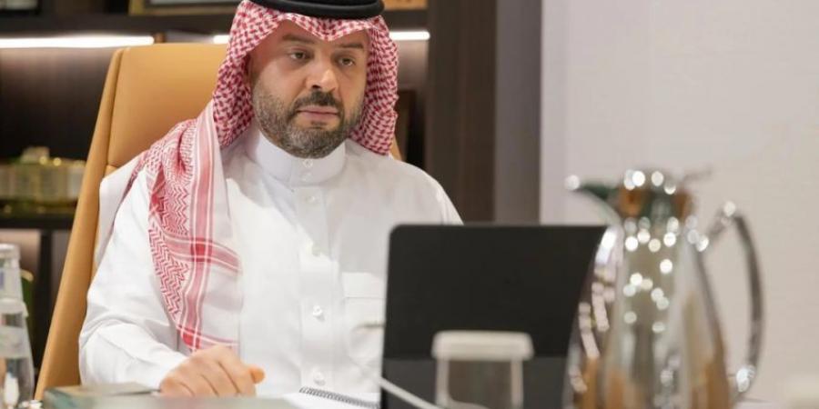 أمير الحدود الشمالية يرأس الاجتماع السابع للجنة الإشرافية للمكتب الإستراتيجي لتطوير المنطقة - هرم مصر