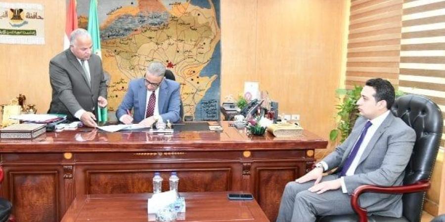 محافظ الفيوم يعتمد درجات تنسيق القبول بالمدارس الثانوية العامة والدبلومات الفنية - هرم مصر