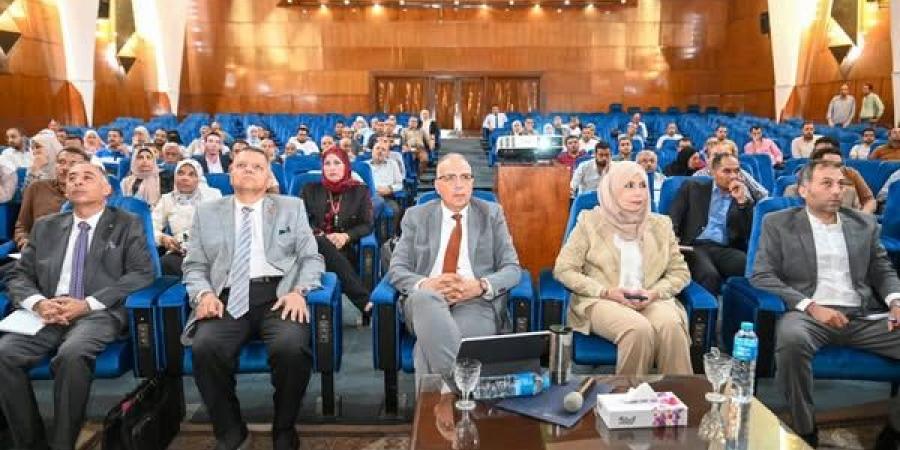 وزير الري يشهد فعاليات ورشة عمل مشروع تأهيل المنشآت المائية - هرم مصر