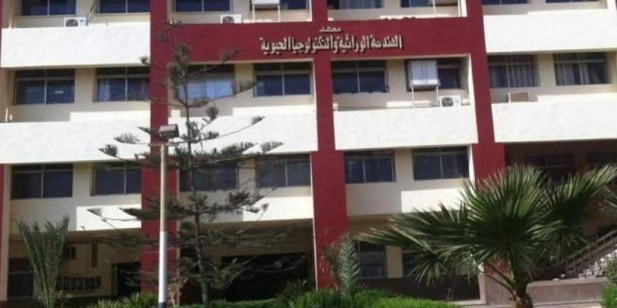 تجديد اعتماد مركز زراعة الأنسجة والهندسة الوراثية بجامعة مدينة السادات - هرم مصر