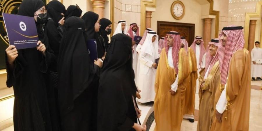 مُحافظ جدَّة يُكرِّم الفائزين بجائزة المواطنة المسؤولة - هرم مصر