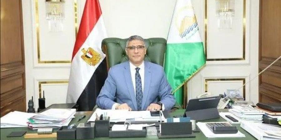 محافظ الجيزة يشدد على تكثيف حملات التفتيش على المخازن ومنظومة النظافة والتزام الشارع - هرم مصر