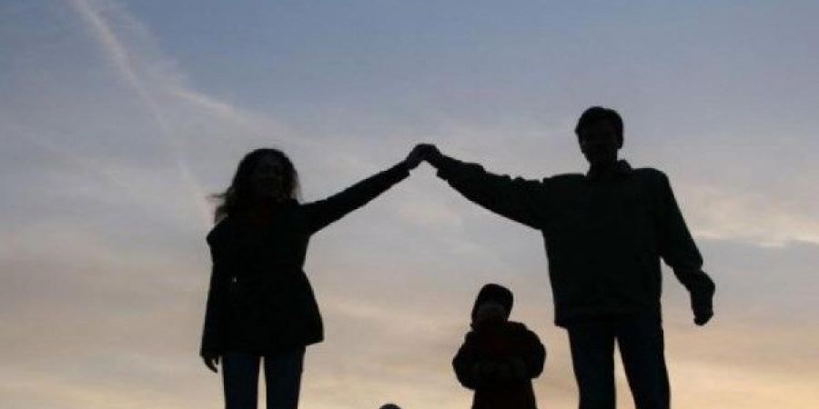 استشارية أسرية: الأسرة تنهار حال رفع العبء عن الرجل وإلقائه على المرأة - هرم مصر