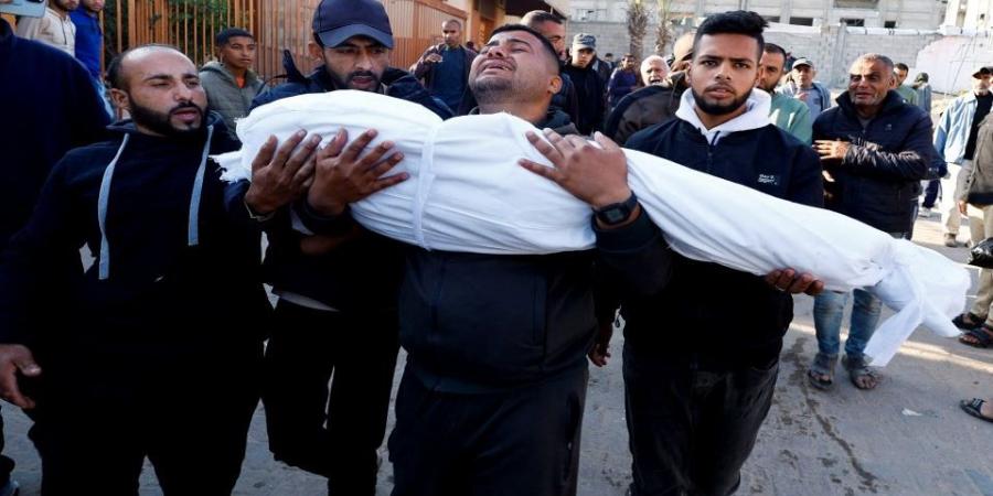 14 شهيدا إثر قصف الاحتلال منزلين في جباليا وحي التفاح بقطاع غزة - هرم مصر