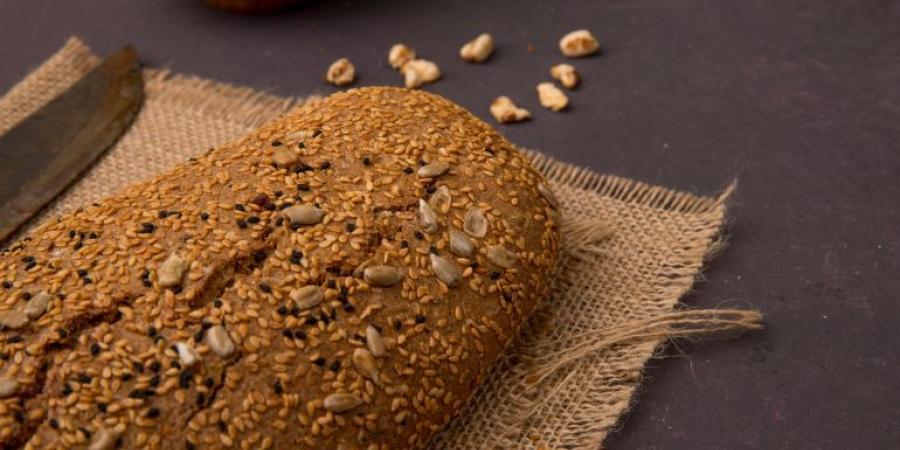 خبز الحبوب المنبتة قد يغير علاقتك بالكربوهيدرات - هرم مصر