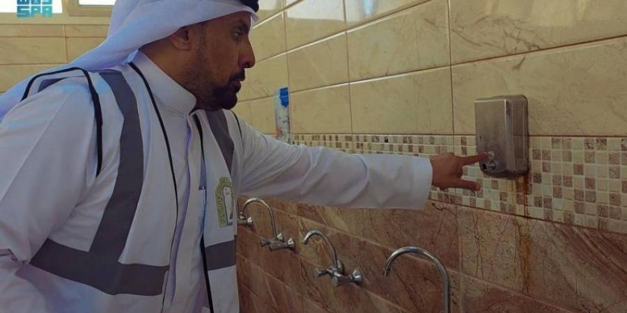 فرع الشؤون الإسلامية بتبوك ينفذ (10,286) على المساجد - هرم مصر