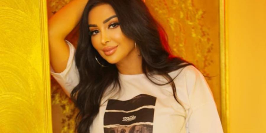 شاهيناز تطرح ماما وعمرو دياب يطرح بابا فيديو - هرم مصر