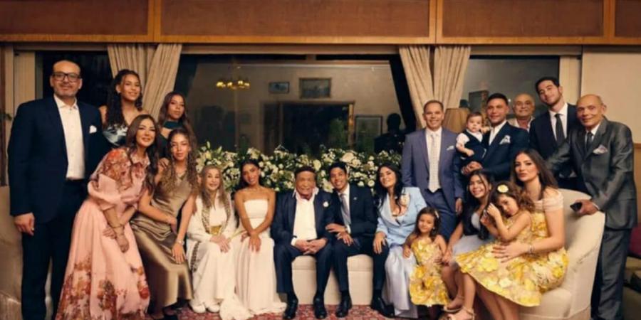 محمد إمام يشعل السوشيال ميديا بأحدث ظهور للزعيم عادل إمام - هرم مصر
