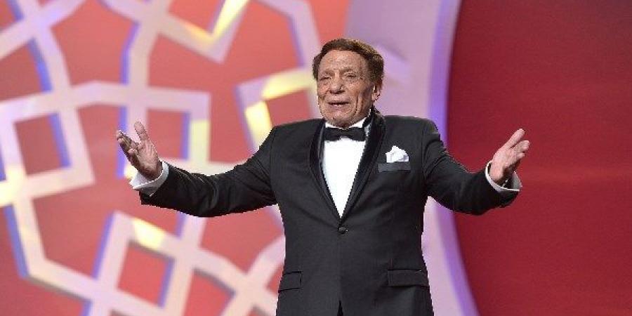 محمود سعد: أجمل ما أدركته مبكرا في علاقتي بعادل إمام تفانيه وحبه لعائلته - هرم مصر